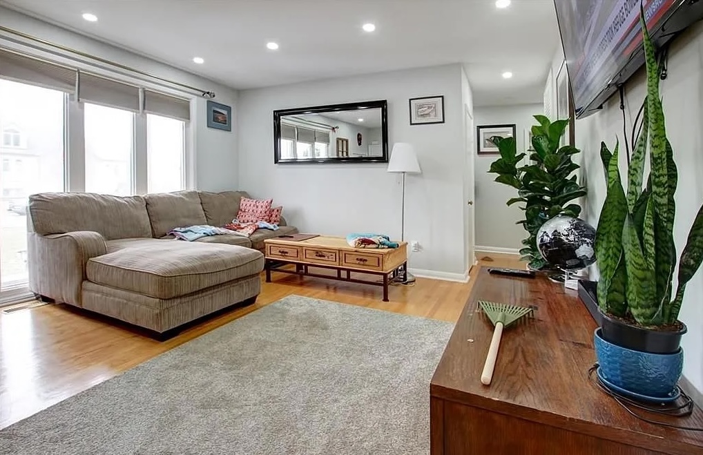 410 Samford Place, Oakville, ON  L6L 4E8